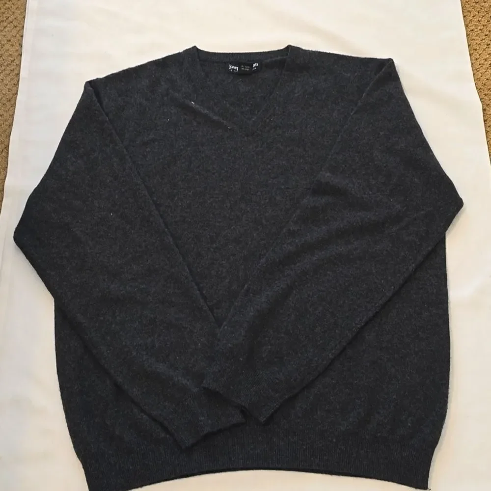 JOSEPH & LYMAN 100% CASHMERE MEN’S V-NECK SWEATER SIZE XL